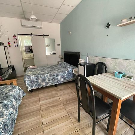 Ezeiza 1 Nuestro Lugar A 15 Minutos Del Aeropuerto Tranfer Opcional Desde Y Al Aeropuerto De Ezeiza Las 24 Horas Pet Friendly Exteriör bild