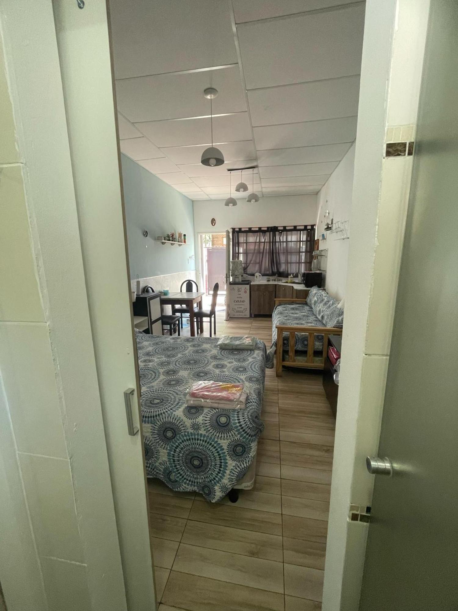Ezeiza 1 Nuestro Lugar A 15 Minutos Del Aeropuerto Tranfer Opcional Desde Y Al Aeropuerto De Ezeiza Las 24 Horas Pet Friendly Exteriör bild