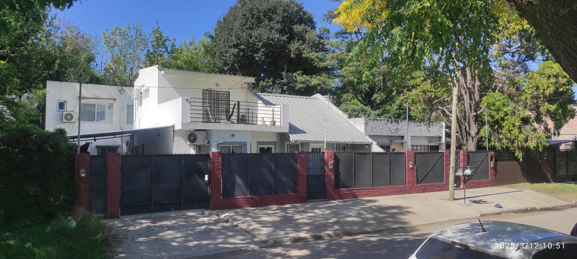 Ezeiza 1 Nuestro Lugar A 15 Minutos Del Aeropuerto Tranfer Opcional Desde Y Al Aeropuerto De Ezeiza Las 24 Horas Pet Friendly Exteriör bild